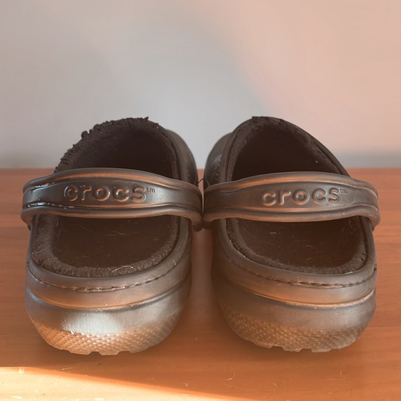 Crocs Classic Lined Fuzzy Clog. Worn few times - Picture 3 of 4